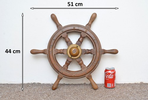 Old small boat steering - old,